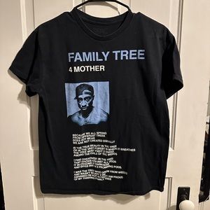 Tupac t-shirt, size medium